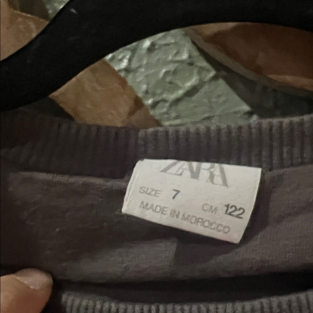 Zara Girls Gray Sequin Sweater 7 - Picture 3 of 4